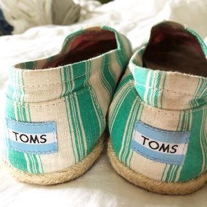 Cream and Teal Stripe Tom’s size 10